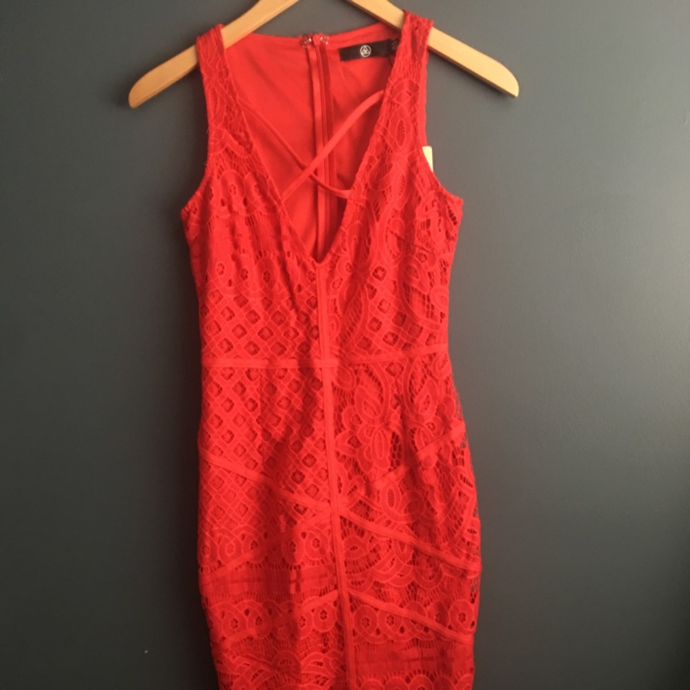 NWT!! Missguided red lace Midi dress Sz 4